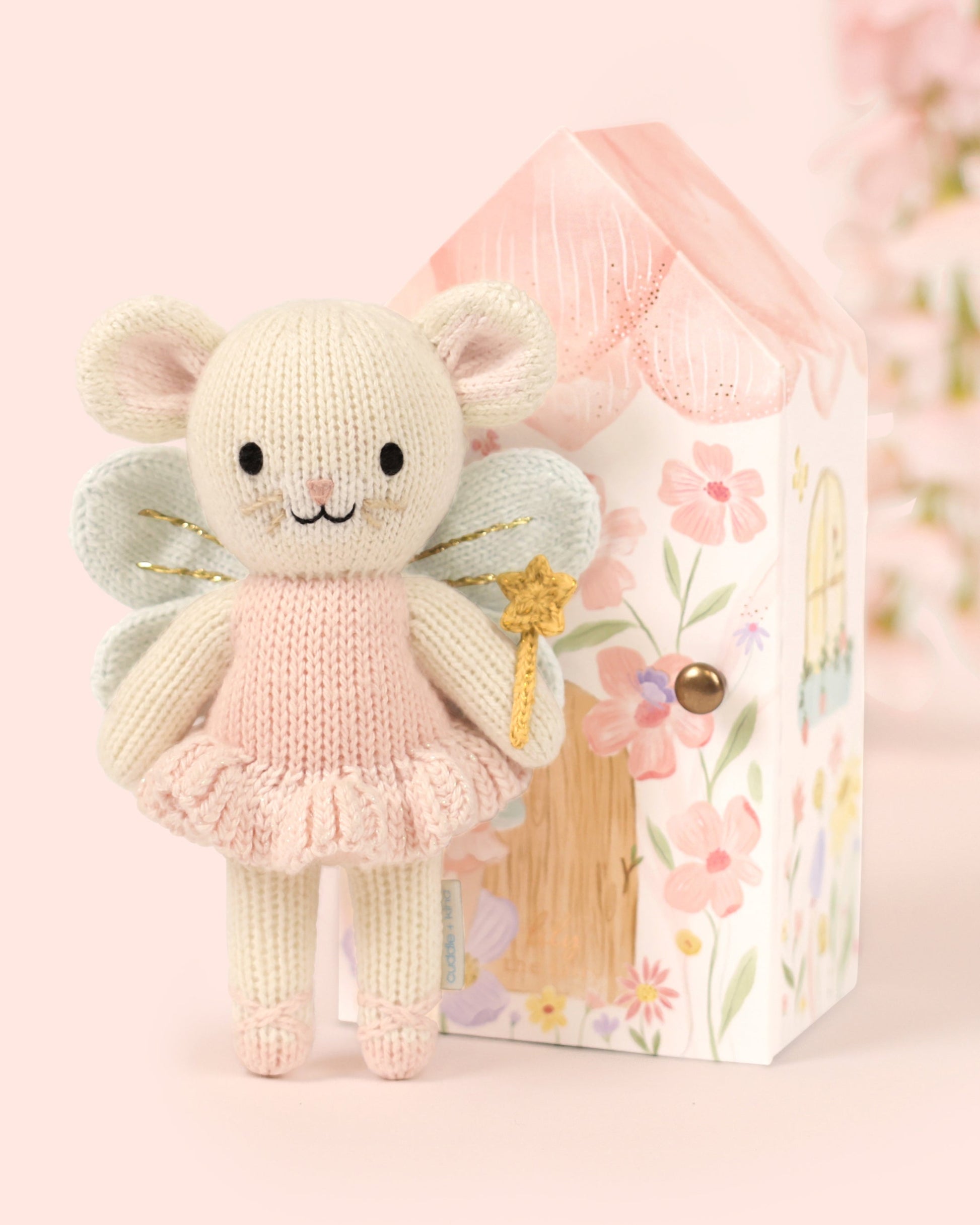 Tiny Lily the fairy