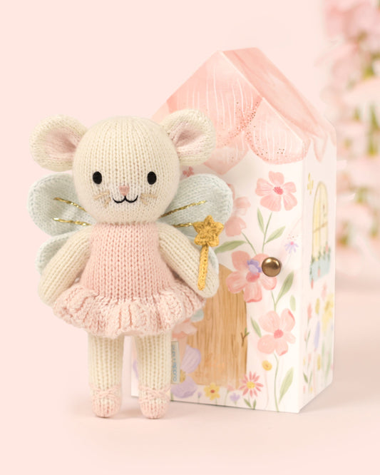 Tiny Lily the fairy