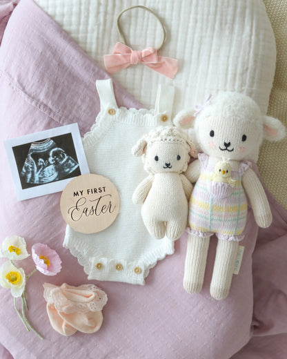 Mabel the lamb